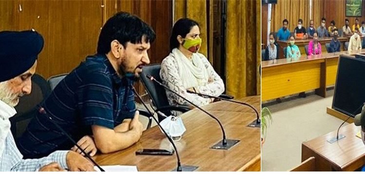 Udhampur: ACR discusses objectives of Youth Mission with YC members