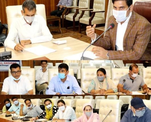 DDC Srinagar reviews progress of works of DCP under Area Development Fund