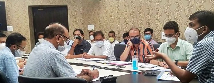 DC Jammu reviews progress of District Capex plan, NABARD works