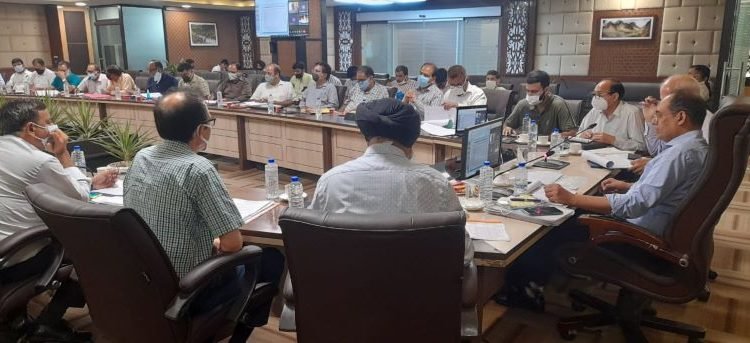 Rohit Kansal reviews power sector in Jammu; Penalty, disconnection drive against willful defaulters
