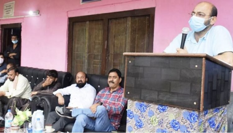 DC Ramban Mussarat Islam convenes public outreach camp at Neel- Parindhar