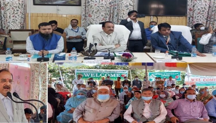 Union Minister of State for Defence, Tourism visits Kupwara ;Inspects forward posts near LOC