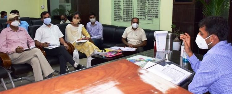 DC Jammu reviews progress of work on Jammu-Akhnoor four-lanning project