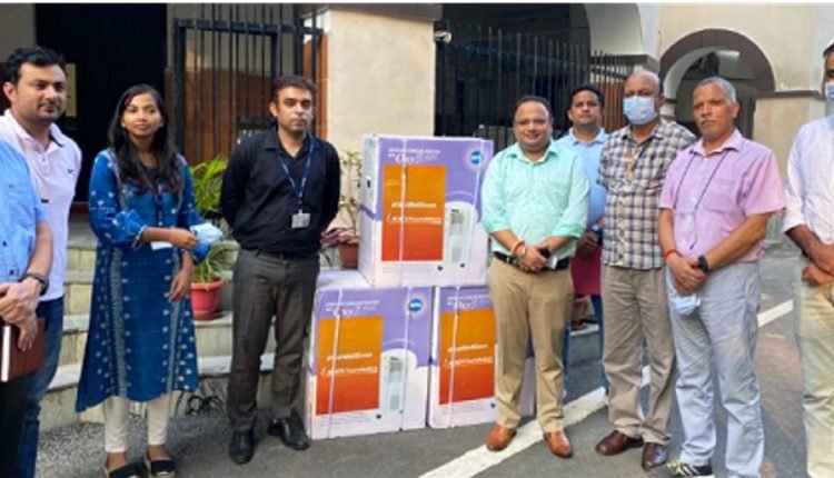 ICICI Bank donates 16 Oxygen concentrators to Jammu Administration