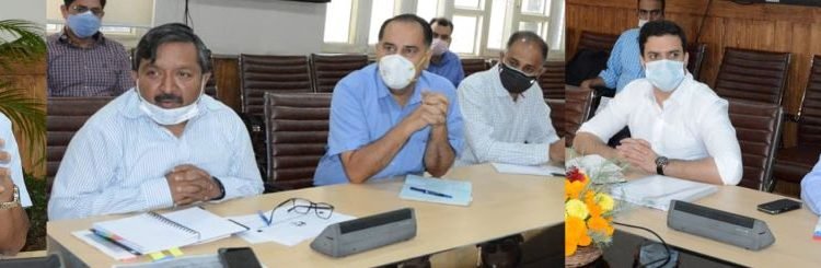 Chief Secretary Dr. Arun Kumar Mehta reviews functioning of JKLAWDA