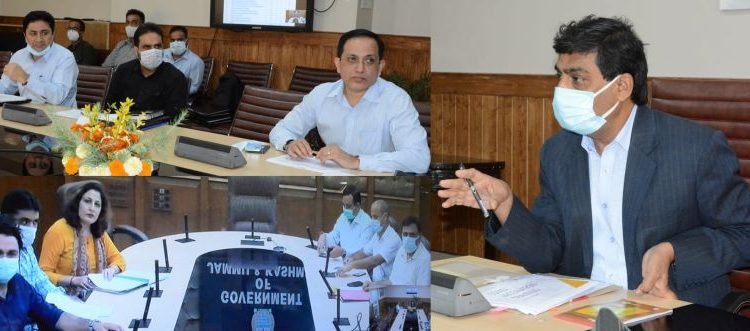 Chief Secretary Dr. Arun Kumar Mehta reviews Swachh Bharat Mission (Grameen)