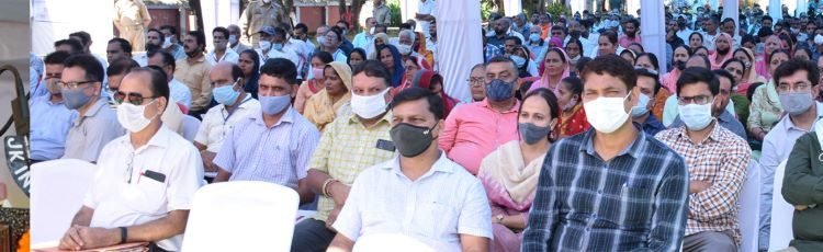 Union MoS External Affairs and Education inaugurates various developmental projects in Udhampur