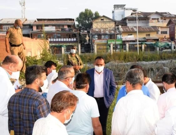 Div Com conducts physical inspection of developmental works at Church lane, Lal Ded