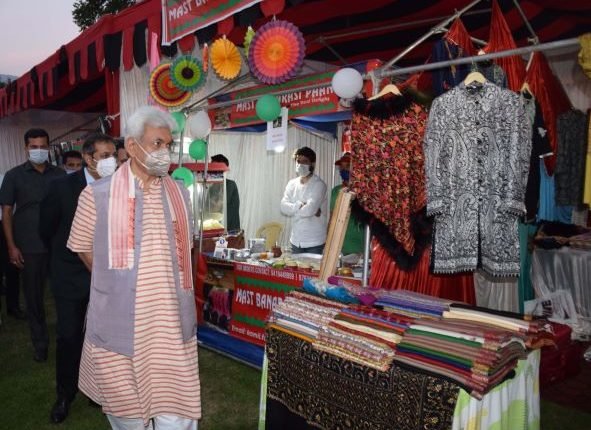 Lt Governor visits “The Paradise Fest” organized to celebrate World Tourism Week
