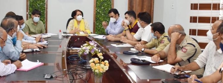 Deputy Commissioner, Udhampur Indu Kanwal Chib discuss Navratra, Dussehra arrangements