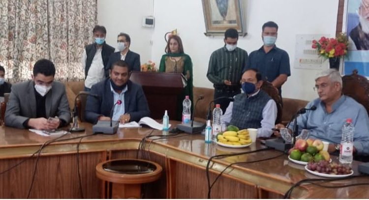 Union Minister Jal Shakti e-inaugurates 15 projects, lays e- foundation of 15 projects