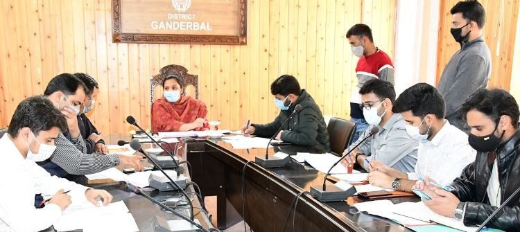DC Ganderbal reviews progress of RDD under District Capex