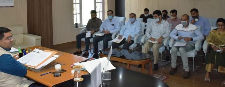 DDC Rajouri reviews progress on self-employment generation schemes