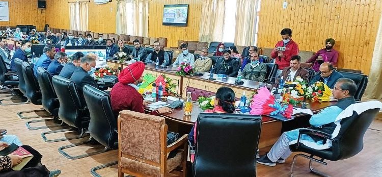 Union MoS for W&CD and AYUSH visits Baramulla, Interacts with PRI's