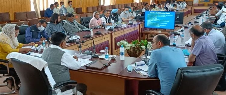 Union MoS Education visits Baramulla, e-Inaugurates KGBV at Pattan