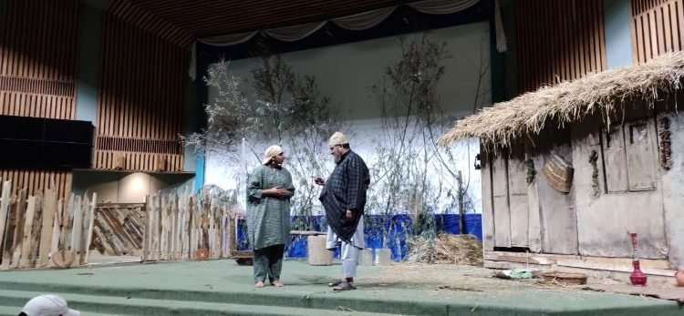 JKAACL hosts theatre play in Srinagar