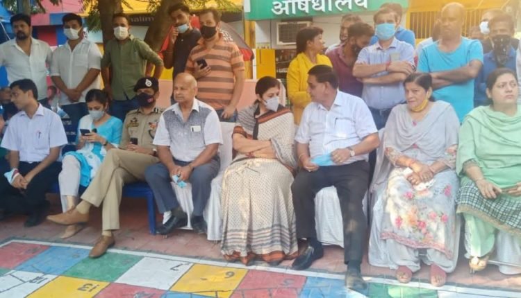 Jammu Smart City Limited hosts heritage walk to mark Azadi Ka Amrit Mahotsav celebration