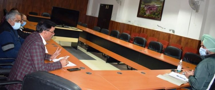 DC Reasi reviews preparedness of health department to control Dengue