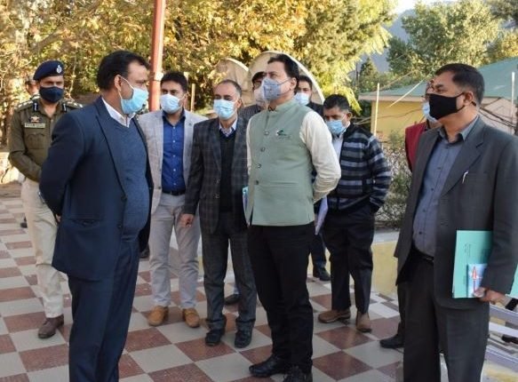 Hirdesh visits Doda, reviews district's development scenario