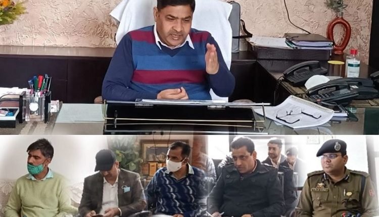 DC asks for taking stern action against illegal river bed extraction in Poonch