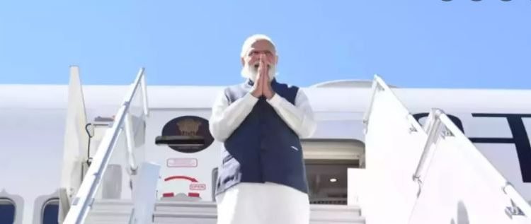 Prime Minister Narendra Modi arrives in Glasgow to participate in World Leaders Summit on COP26