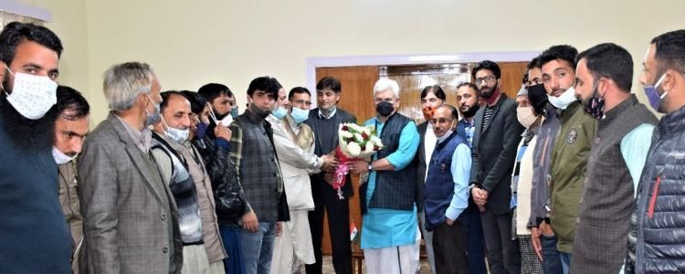 20-member Gujjar-Bakerwal delegation calls on Lt Governor