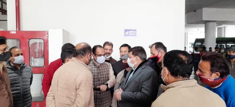 VC JDA, CCI team visits new terminal at Bus Stand