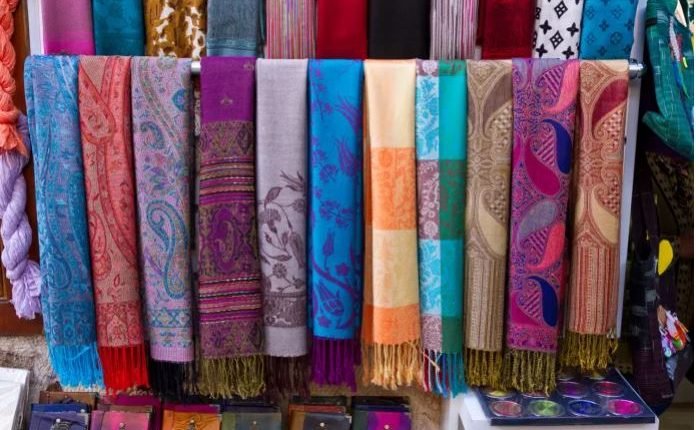 Government handovers custodianship, operation of Pashmina raw material bank to DH&H, Kashmir