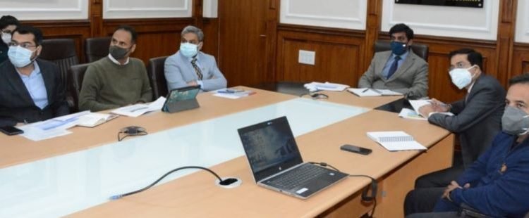 CS reviews public health response to COVID surge in J&K