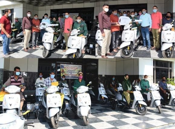 Motorised tricycles give wings to many PwDs in Kishtwar District