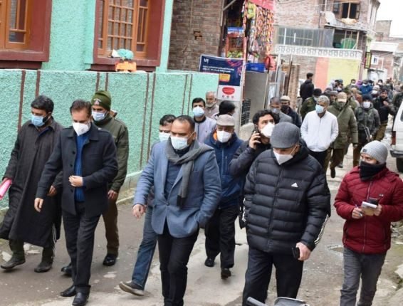 Div Com Kashmir visits SDA Colony Noorbagh; inspects roads, drainage system