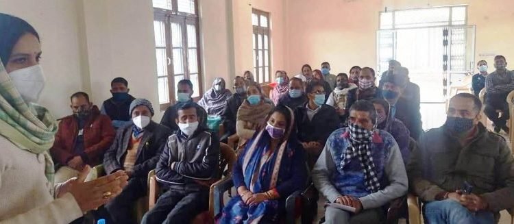 Vice- Chairperson DDC Udhampur stresses on   inclusion of public utility works in dev plans