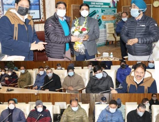 District Admin Srinagar holds warm farewell for Akshay Labroo