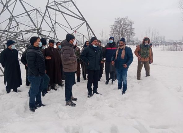 Essential services being restored on war-footing basis, 70% roads cleared under priority Phase I: Div Com