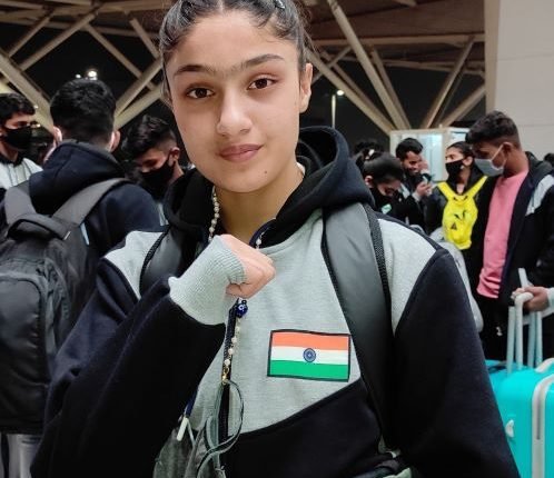 Advisor Farooq Khan greets Sadiq for winning Gold Medal in Moscow Wushu Stars Championship