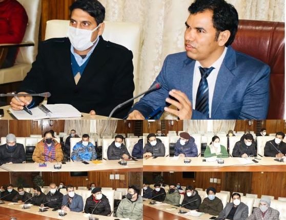 Vijay Bidhuri reviews revenue matters of Srinagar district