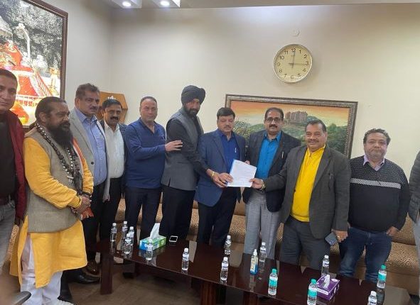 Narwal Mandi traders call on CCI President Arun Gupta