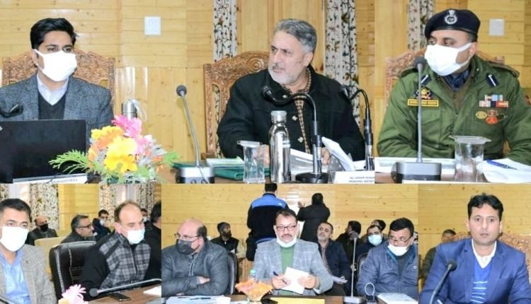 Samoon visits Education, Skill Development Institutions in Bandipora; reviews functioning