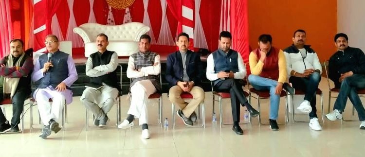 Vinay encourages BJP Satwari Mandal cadre "Booth Jeeta, Chunav Jeeta"