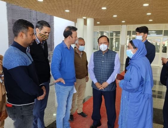 Advisor Bhatnagar conducts surprise inspection of 500-bedded New Pediatric Hospital, Bemina, inspects ongoing works