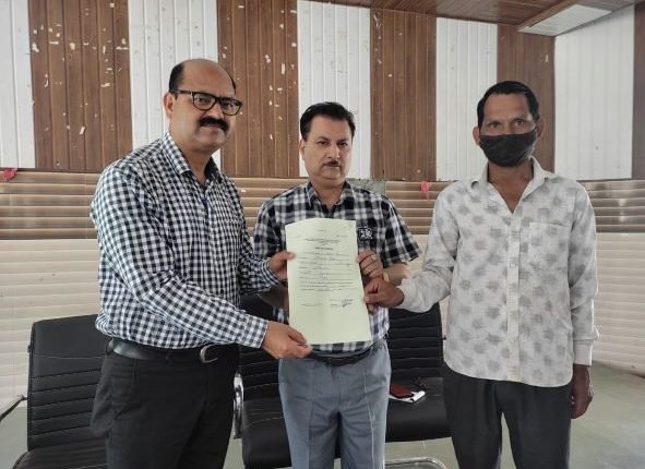 Gopal Singh SDM chair Weekly Block Divas meeting held at Town Hall Ramnagar
