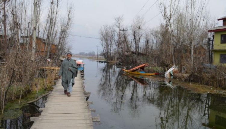 Div com inspects historic City water bodies; oversees pace of restoration works