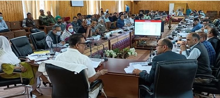 Navin Choudhary visits B'la; Assesses development scenario