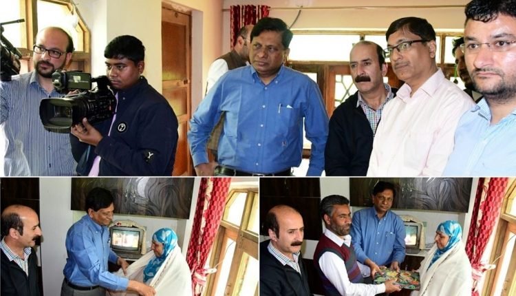 1.5 lakh free Dish to be distributed in border areas: Union Secretary I&B