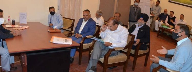 Pr. Secy I&FC reviews progress on ongoing projects of department across Kashmir