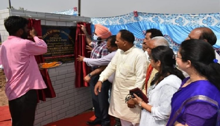 Commissioner Secretary RDD e-inaugurates first ever Gobhardhan Plant under SBM (G)