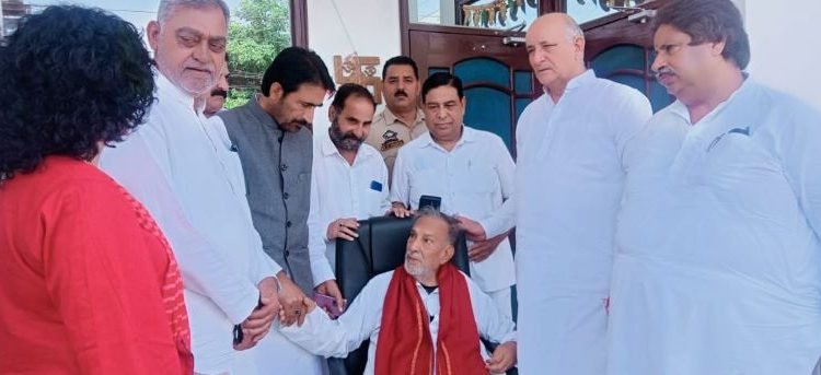 KPCC Chief, other Congress Leaders visited Prof Bhim Singh