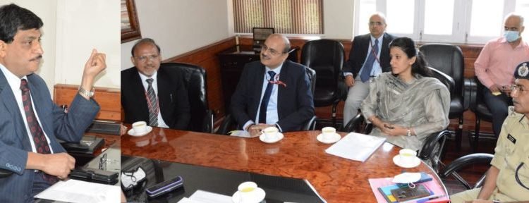 Gen Manager Northern Railway Ashutosh Gangal calls on Chief Secretary