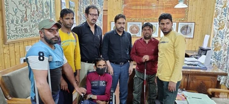 Several delegations call on Director Handicrafts & Handloom, Kashmir