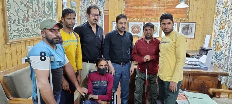Several delegations call on Director Handicrafts & Handloom, Kashmir
